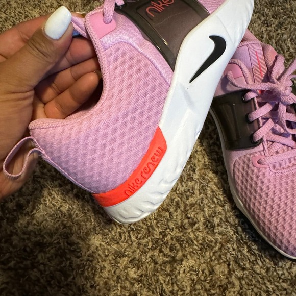 Nike React shoes - Picture 3 of 5